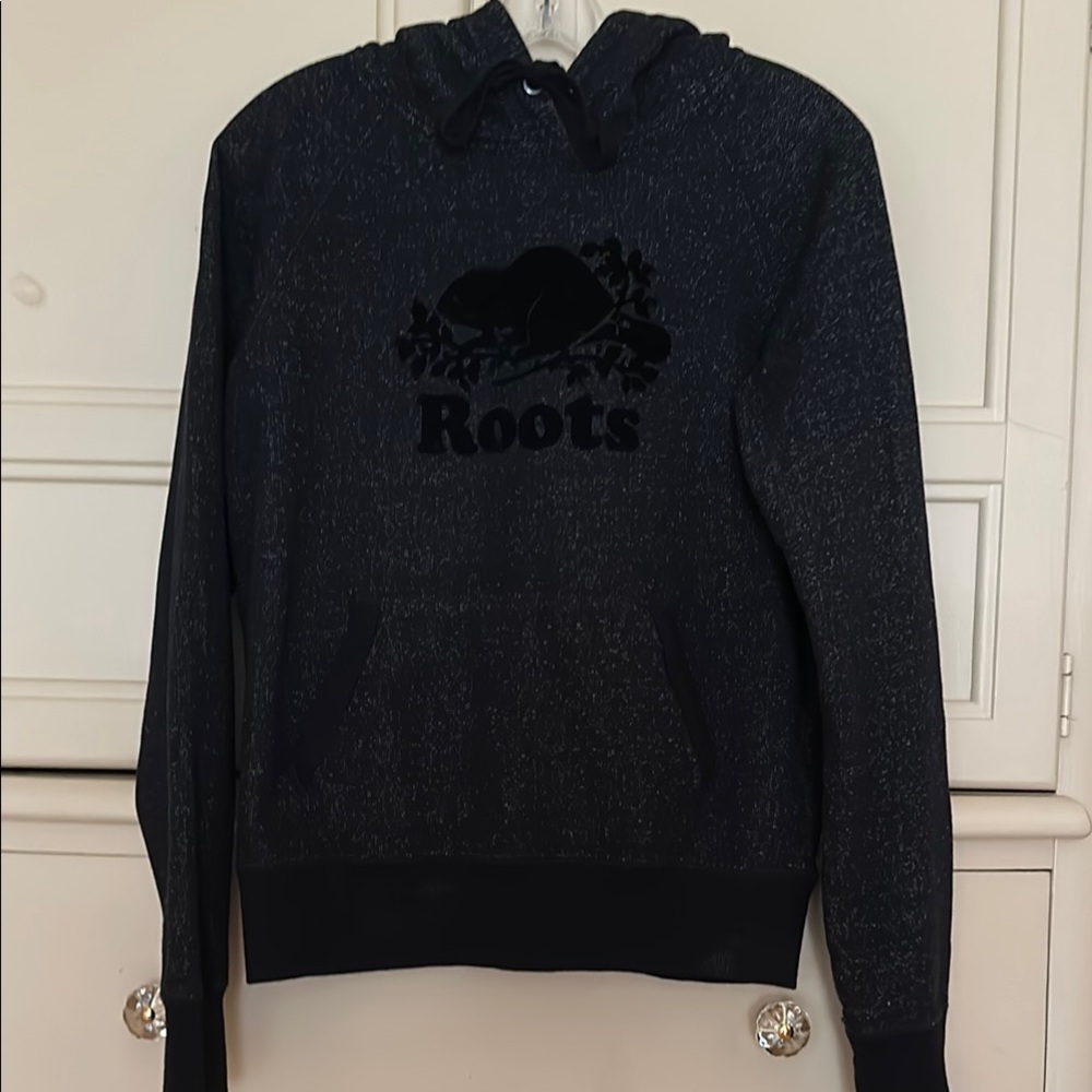 Men’s Roots Black on Black Hooded Sweatshirt with Large Pocket Size Small